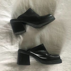Vintage 90s Parade Chunk Leather Mule Slide 7